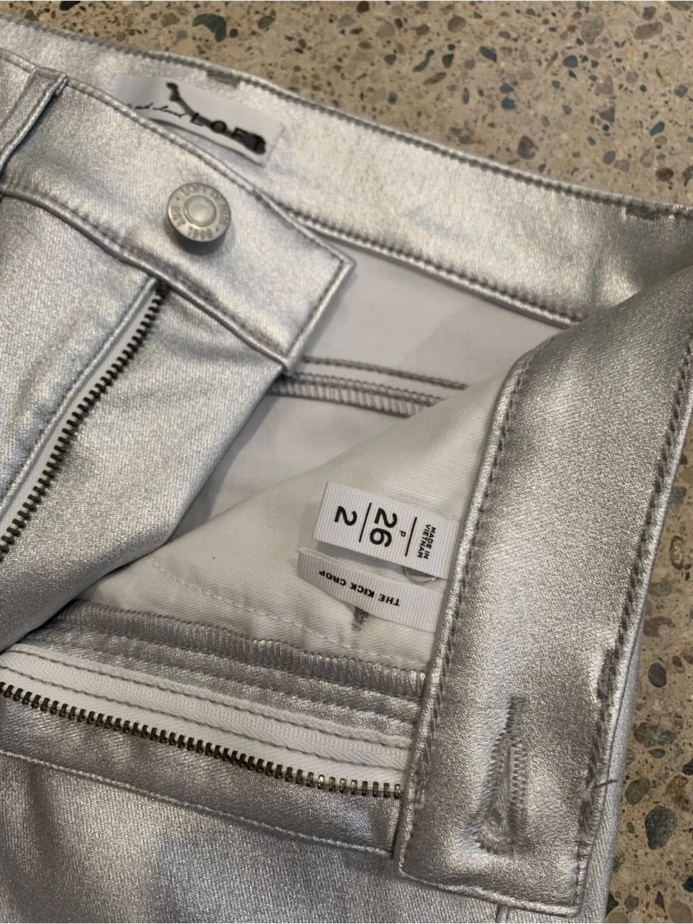 LOFT Silver Metallic “The Kick Crop” stretch Jeans size 26 / 2 NWOT